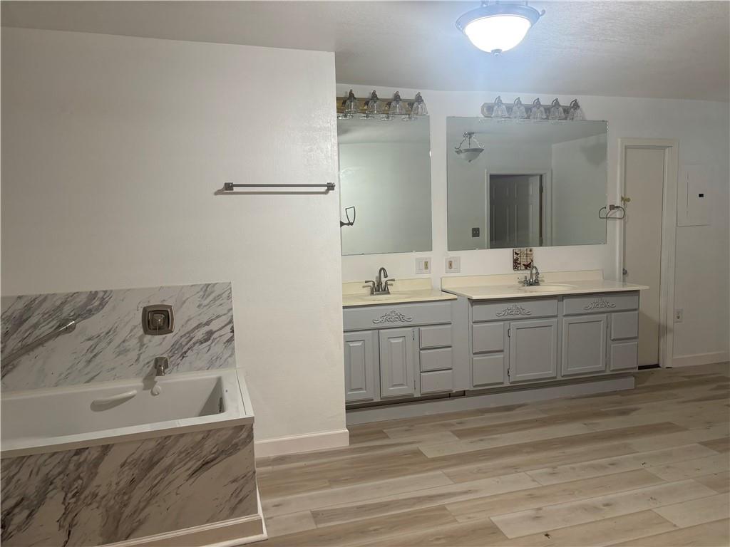 St Joseph, Missouri 64501, United States, ,Commercial,Active,54432