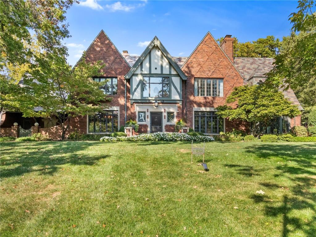 1220 W 64th Street