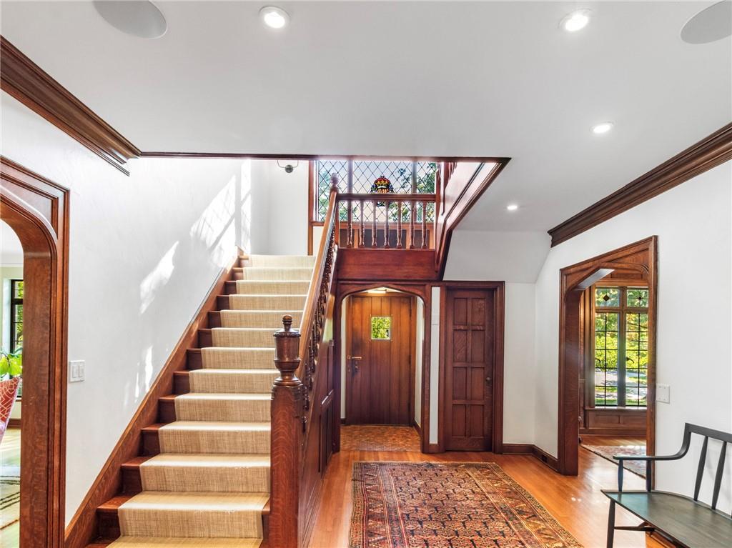 1220 W 64th Street