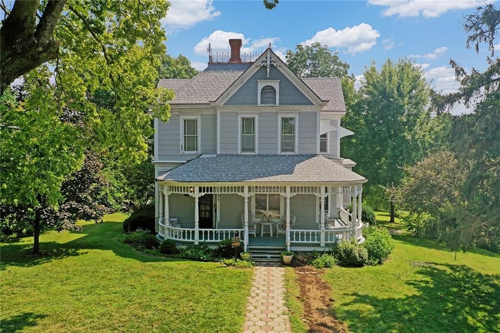 Photo of 471 E Kansas Street, Liberty, MO 64068 (MLS # 2566877)