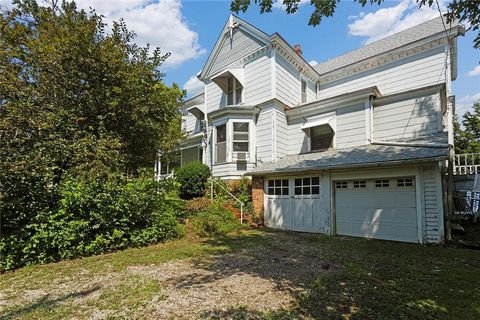 Tiny photo for 471 E Kansas Street, Liberty, MO 64068 (MLS # 2566877)