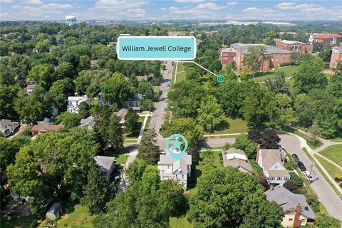 Tiny photo for 471 E Kansas Street, Liberty, MO 64068 (MLS # 2566877)