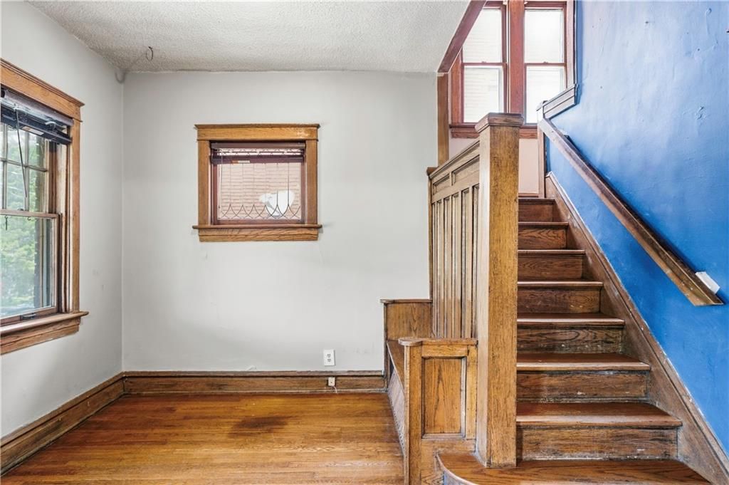 Photo of 3123 Central Street, Kansas City, MO 64111 (MLS # 2614527)