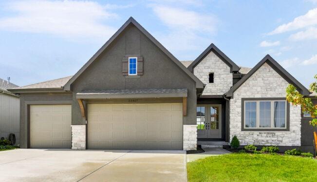 22099 W 100th Terrace