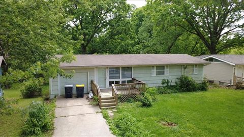 3617 NE Cypress Drive, Kansas City, MO 64117 - #: 2617619