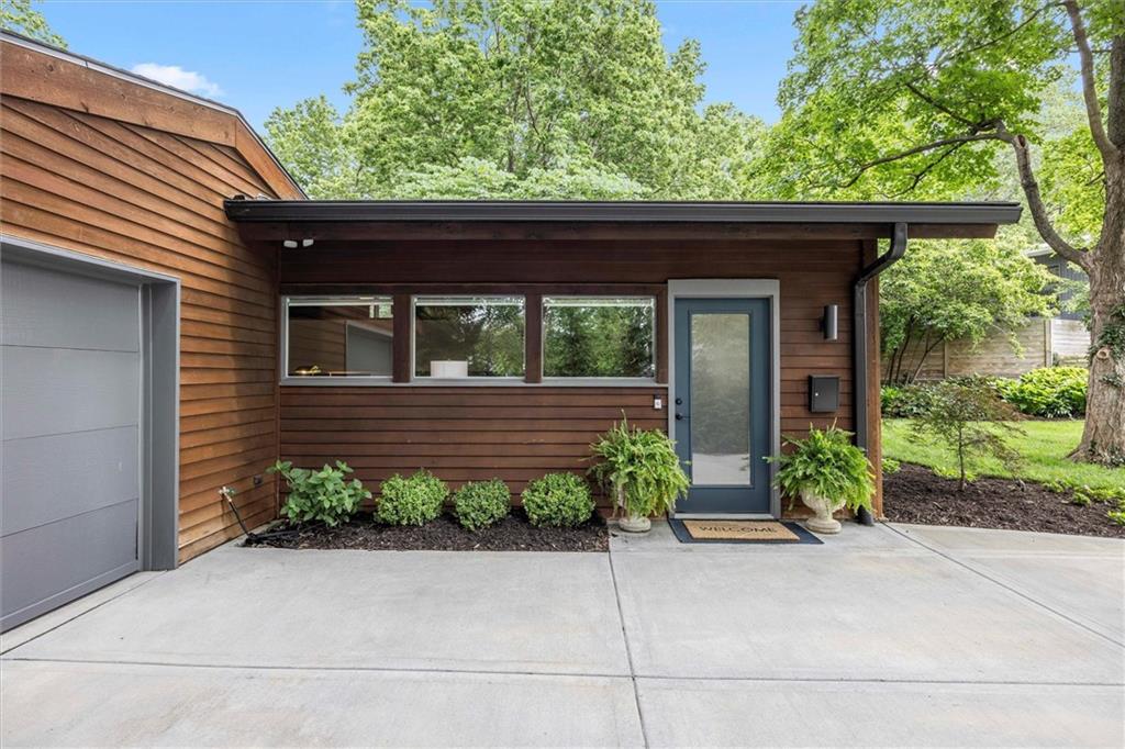 7415 ROSEWOOD Circle