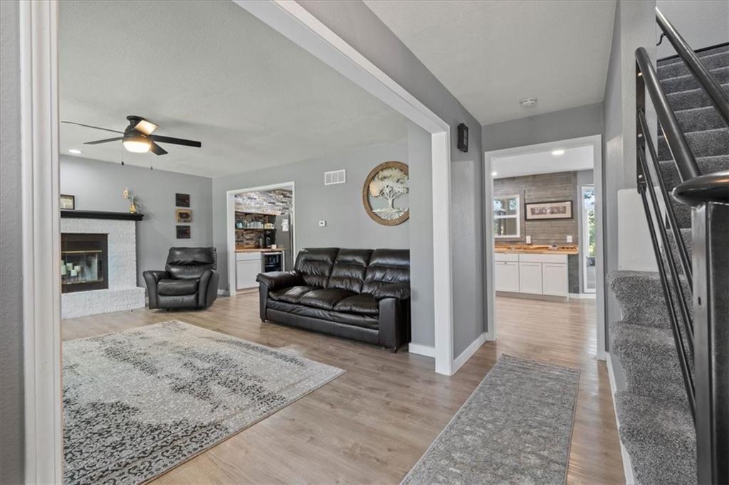 15704 Horton Lane