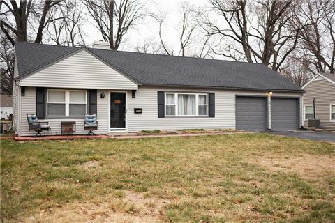 2224 W 78th Street Prairie Village KS 66208
