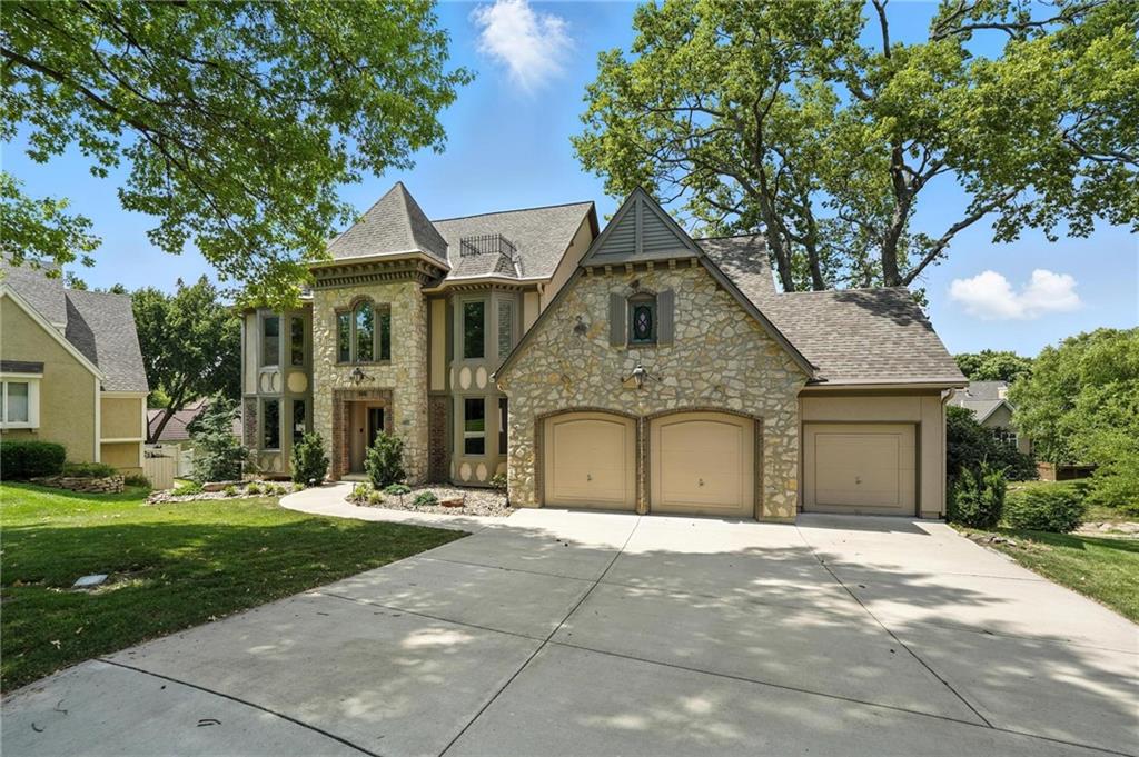 5806 W 130th Street
