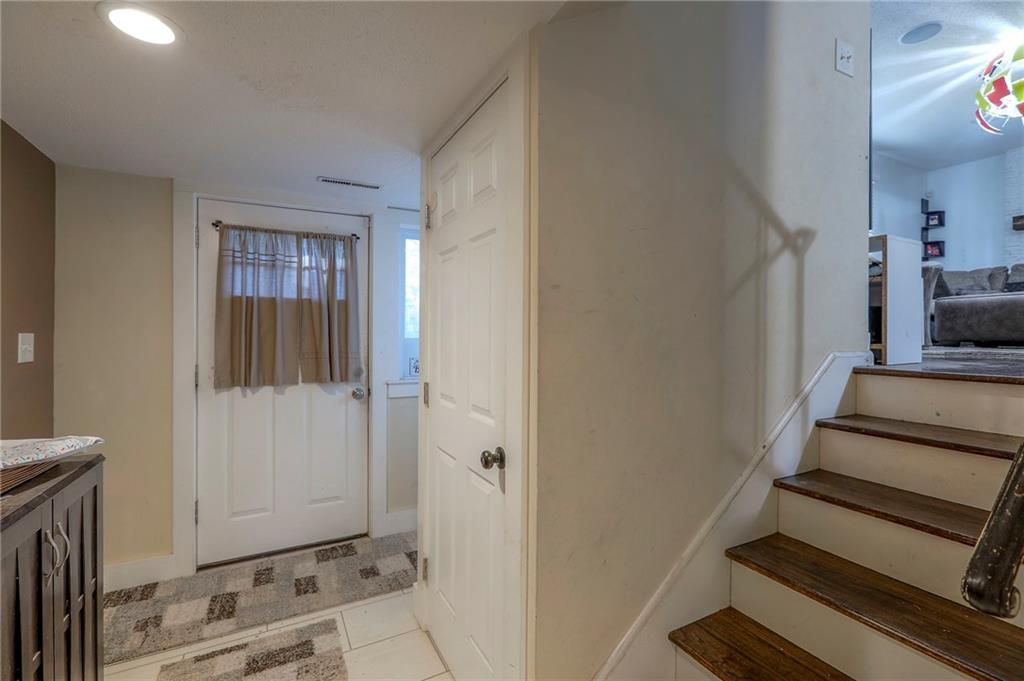 Photo of 11715 Fuller Avenue, Kansas City, MO 64134 (MLS # 2592438)