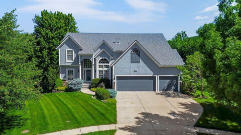 Photo of 14108 Hadley Street, Overland Park, KS 66223 (MLS # 2623090)