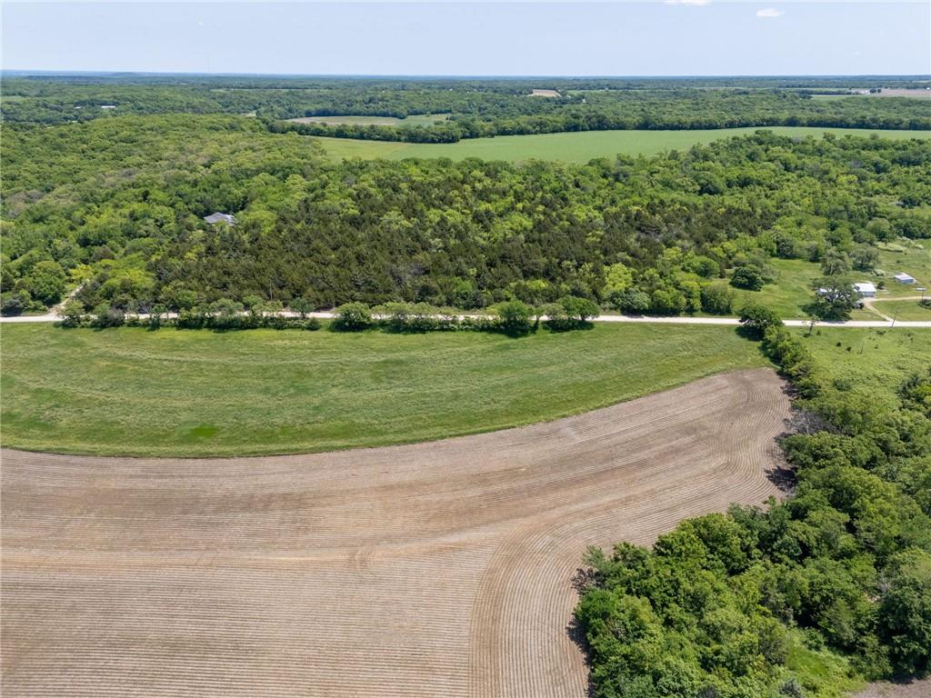 10.01 Acres M/L E 1100 Road