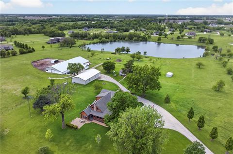 30703 E US Highway 50 Road, Lee\'s Summit, MO 64086 - #: 2617362
