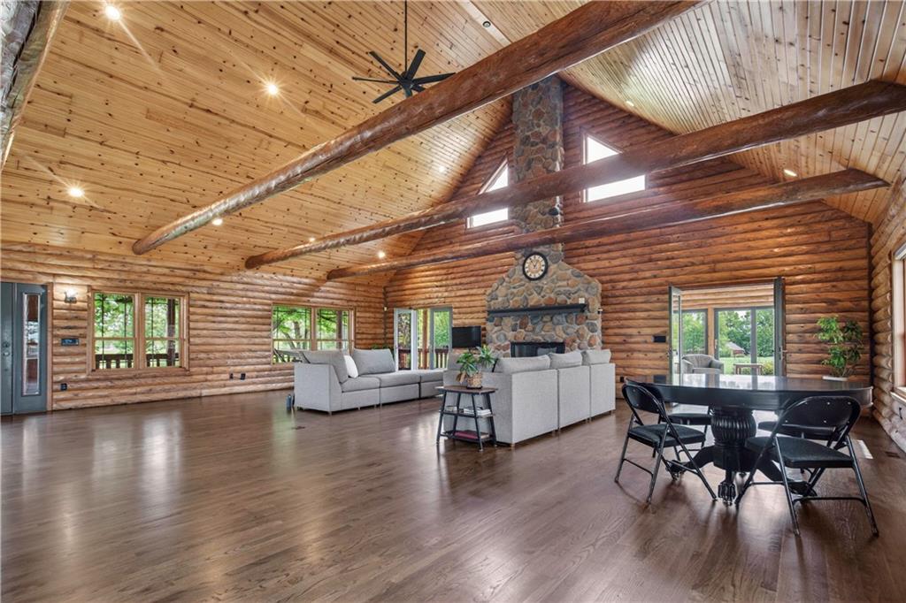 Lee'S Summit, Missouri, 64086, United States, 6 Bedrooms Bedrooms, ,5 BathroomsBathrooms,Residential,Active,2045037