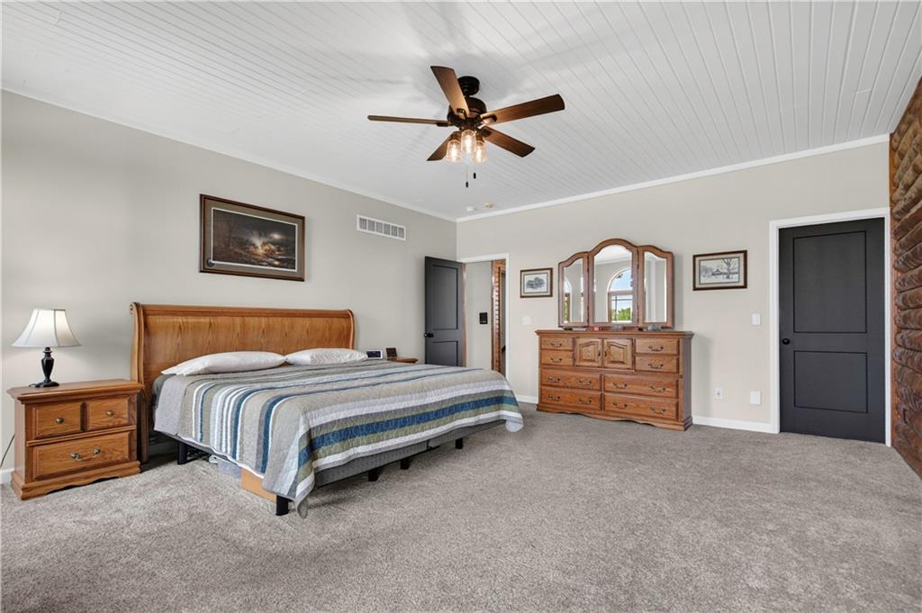 Lee'S Summit, Missouri, 64086, United States, 6 Bedrooms Bedrooms, ,5 BathroomsBathrooms,Residential,Active,2045037