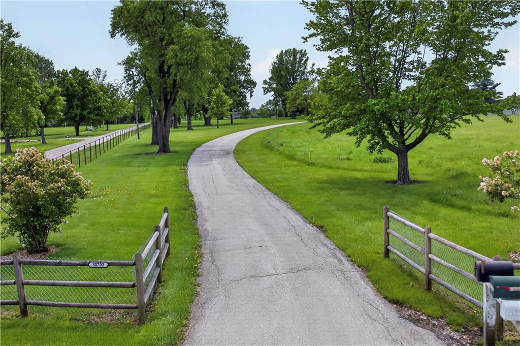 Lee'S Summit, Missouri, 64086, United States, 6 Bedrooms Bedrooms, ,5 BathroomsBathrooms,Residential,Active,2045037