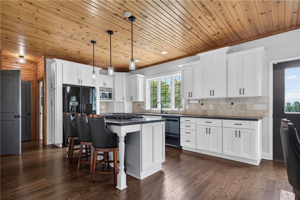 Lee'S Summit, Missouri, 64086, United States, 6 Bedrooms Bedrooms, ,5 BathroomsBathrooms,Residential,Active,2045037
