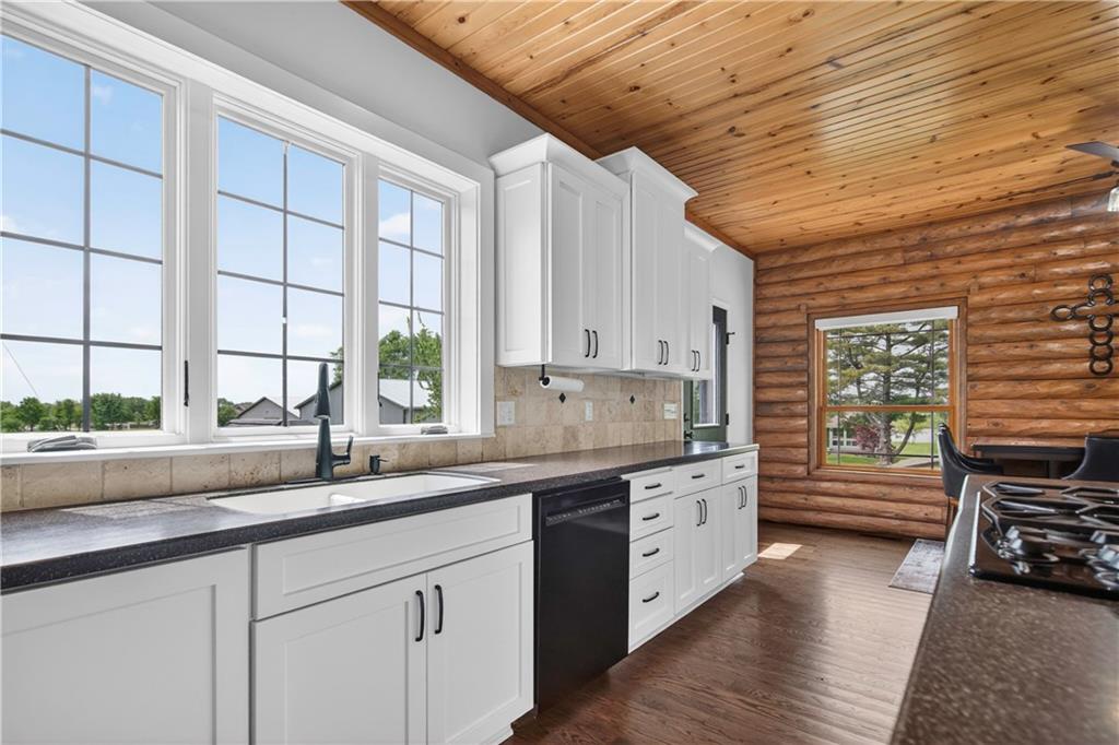 Lee'S Summit, Missouri, 64086, United States, 6 Bedrooms Bedrooms, ,5 BathroomsBathrooms,Residential,Active,2045037