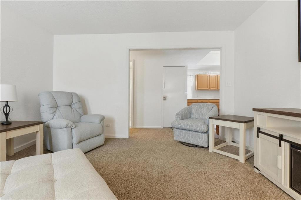 11889 Units 1 & 2 Wood oak Avenue