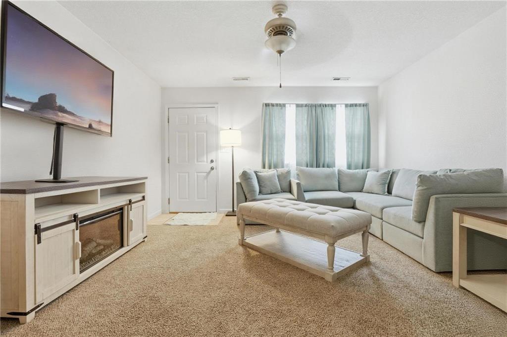 11889 Units 1 & 2 Wood oak Avenue