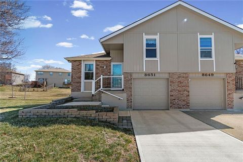 8651 N Hull Avenue Kansas City MO 64154