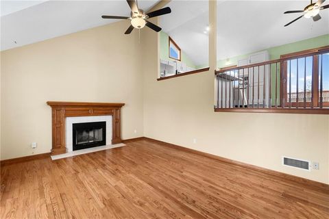 Tiny photo for 828 Black Oak Drive, Liberty, MO 64068 (MLS # 2589550)