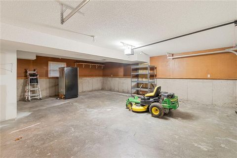 Tiny photo for 828 Black Oak Drive, Liberty, MO 64068 (MLS # 2589550)