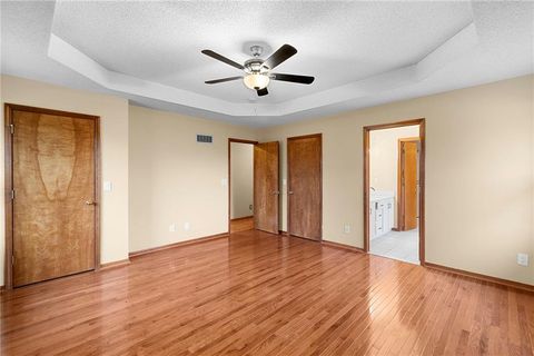 Tiny photo for 828 Black Oak Drive, Liberty, MO 64068 (MLS # 2589550)