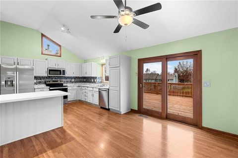 Tiny photo for 828 Black Oak Drive, Liberty, MO 64068 (MLS # 2589550)