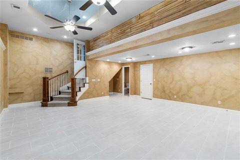 Tiny photo for 828 Black Oak Drive, Liberty, MO 64068 (MLS # 2589550)