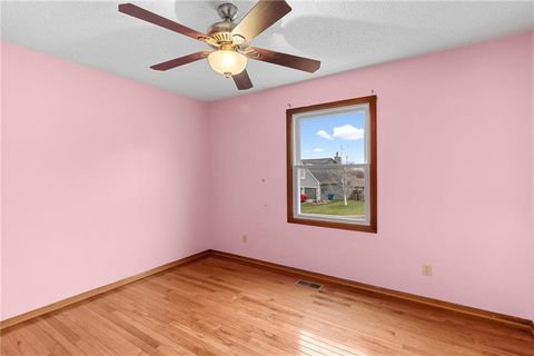 Tiny photo for 828 Black Oak Drive, Liberty, MO 64068 (MLS # 2589550)