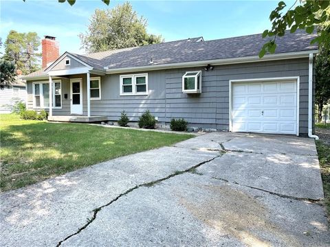 5212 W 76th Street Prairie Village KS 66208