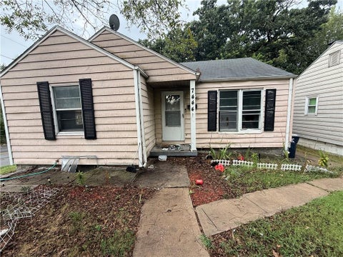 Photo of 7444 Park Avenue, Kansas City, MO 64132 (MLS # 2645886)