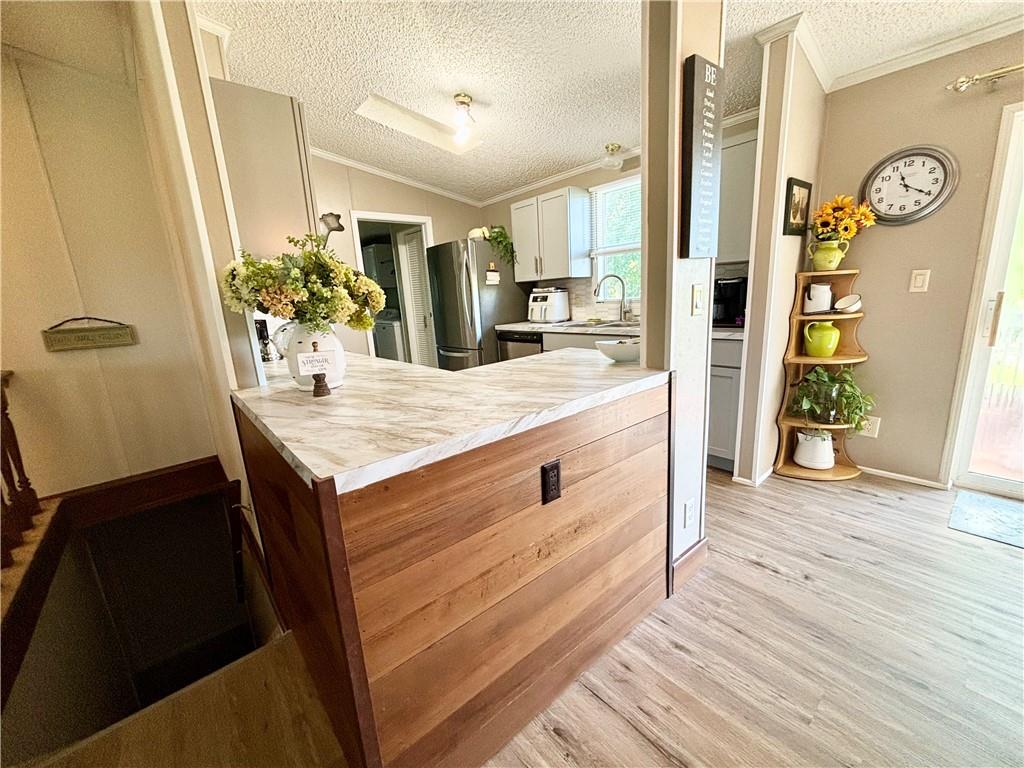 1106 Lakeshore Drive