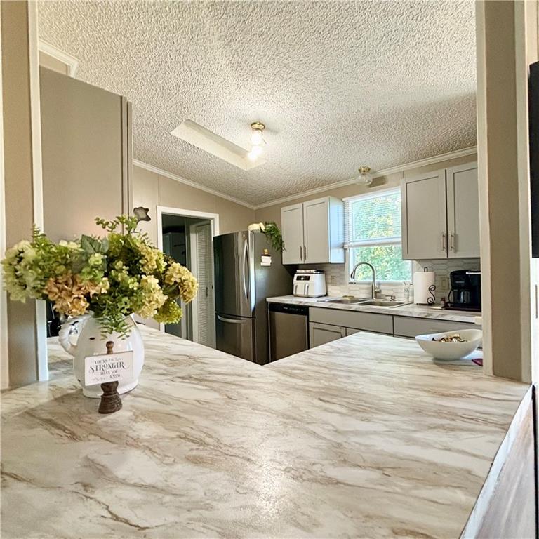 1106 Lakeshore Drive