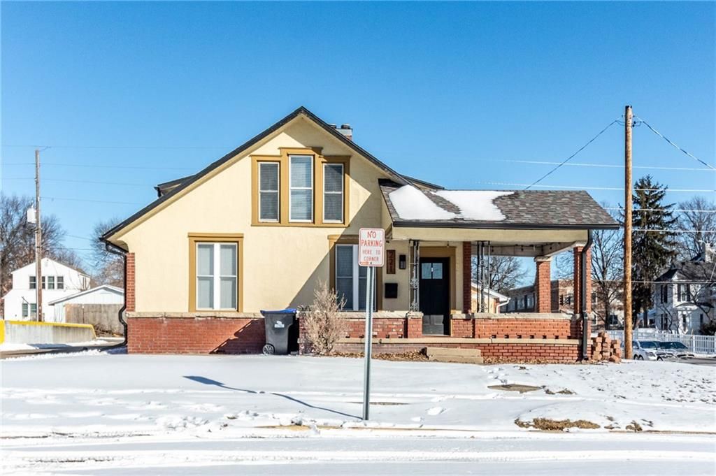 Photo of 221 Broad Street, Warrensburg, MO 64093 (MLS # 2599389)