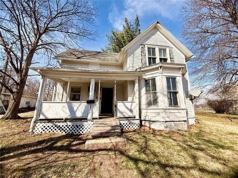 305 North Avenue Maryville MO 64468