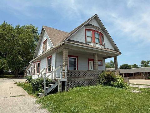 710 S MAIN Street Maryville MO 64468