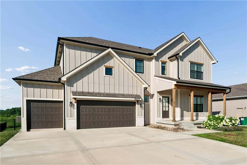Photo of 16255 NW 123rd Street, Platte City, MO 64079 (MLS # 2632529)