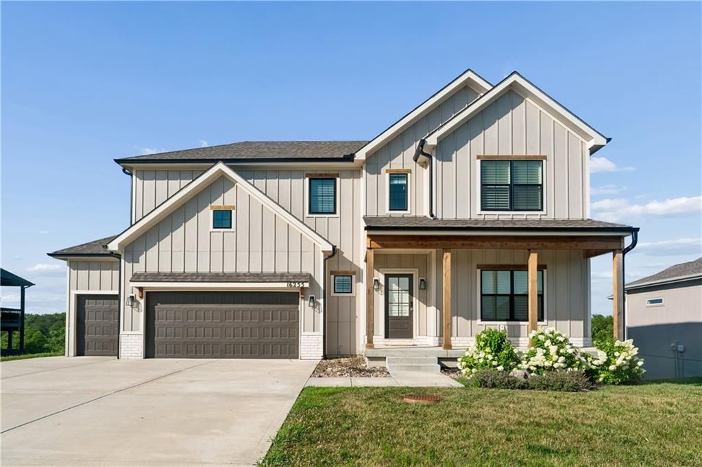 Photo of 16255 NW 123rd Street, Platte City, MO 64079 (MLS # 2632529)