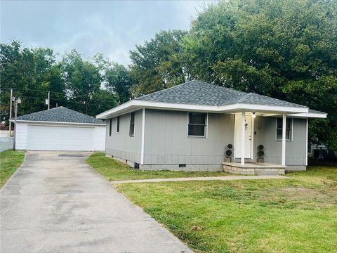 212 W Washington Street, Arma, KS 66712 - #: 2579807