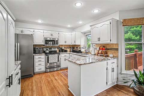 Tiny photo for 632 Taylor Drive, Liberty, MO 64068 (MLS # 2624333)