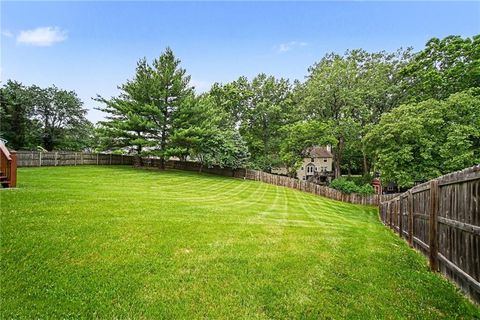 Tiny photo for 632 Taylor Drive, Liberty, MO 64068 (MLS # 2624333)