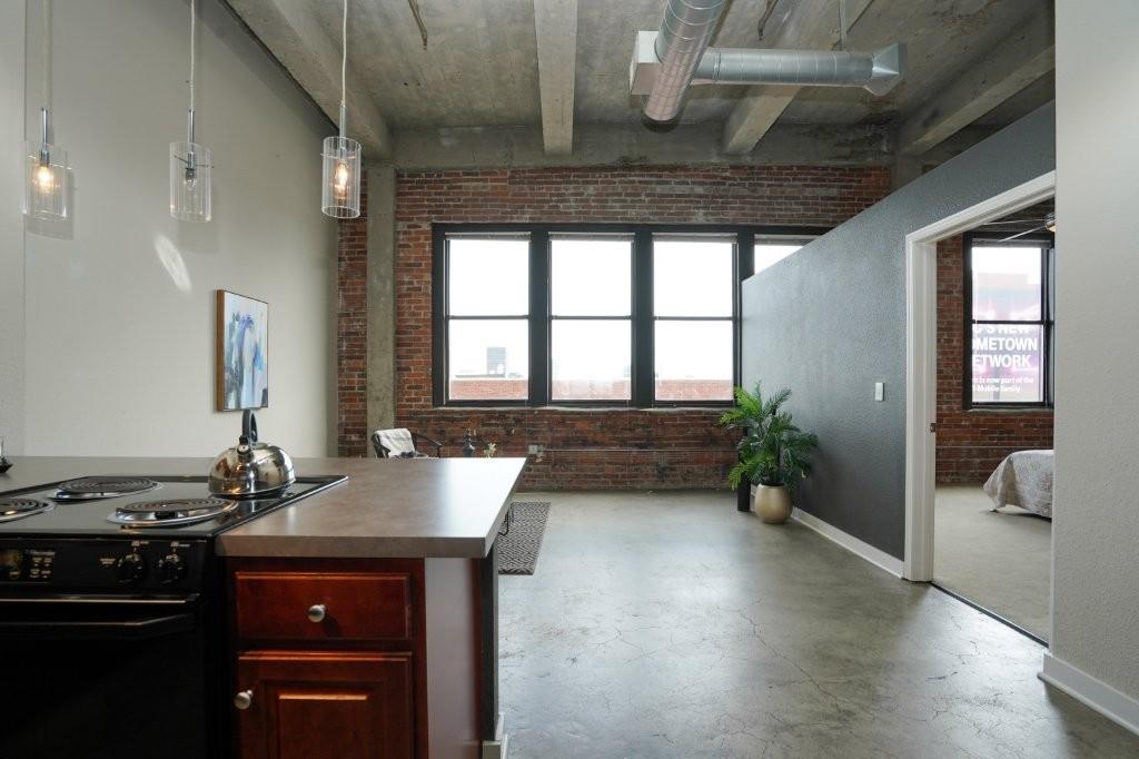 1535 Walnut Street 705