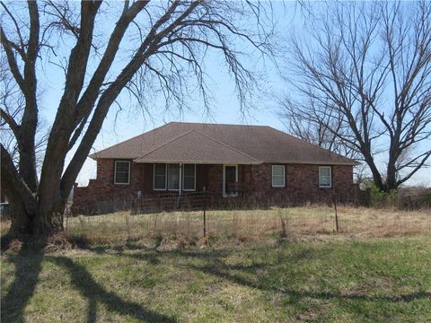 31393 W 287th Street Paola KS 66071