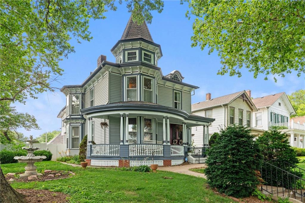 309 N Esplanade Street