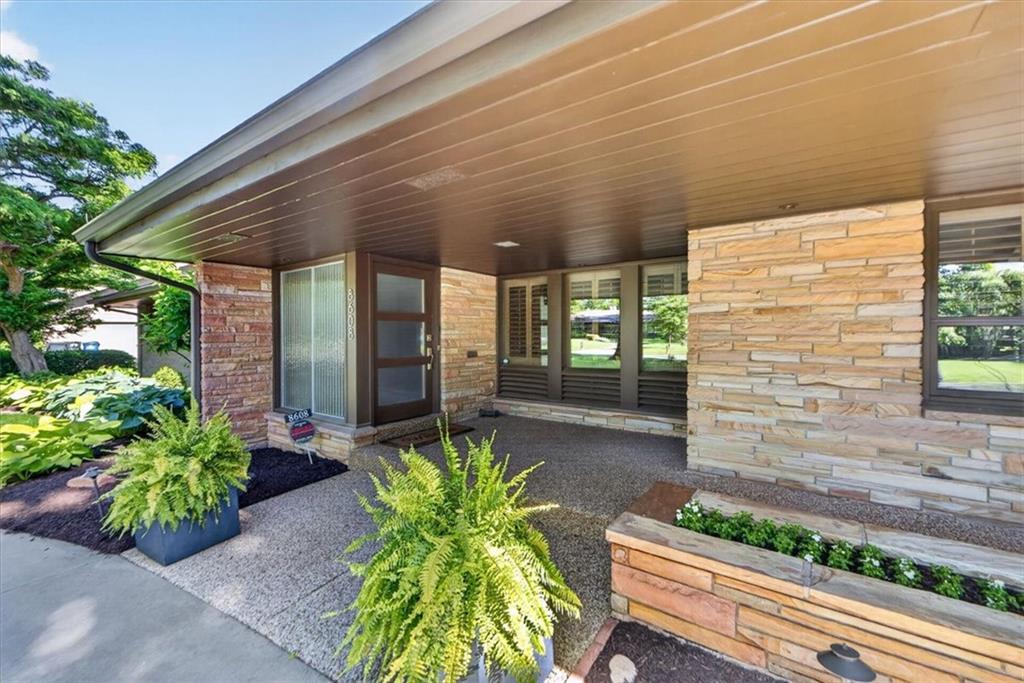 8608 Reinhardt Lane