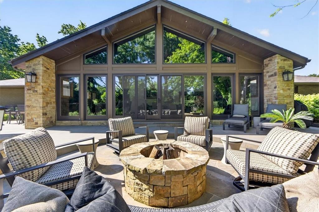 8608 Reinhardt Lane