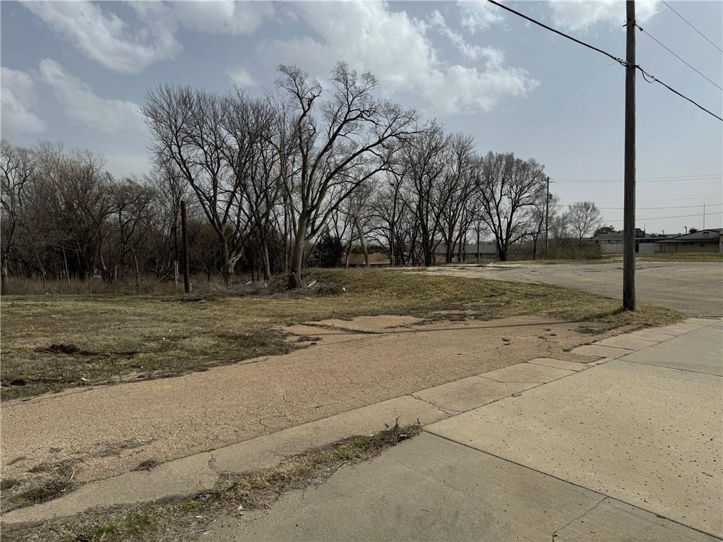 3732 SW Topeka Boulevard