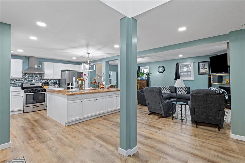 1933 Cherokee Street